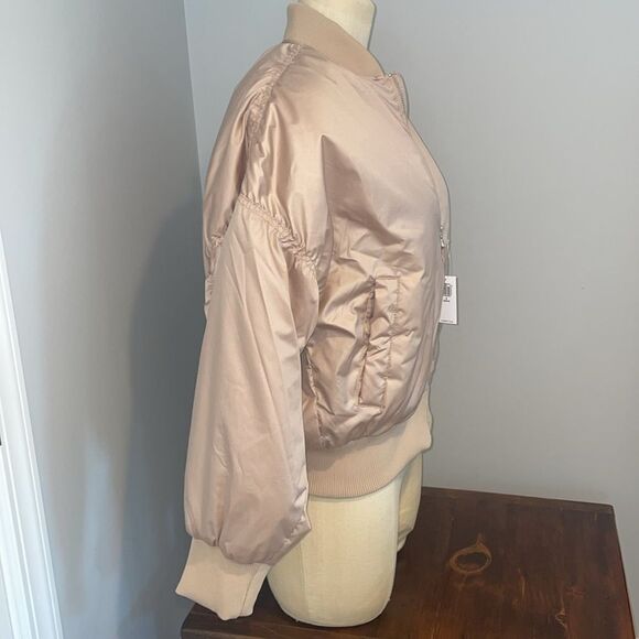 NWT Old Navy Puffer Jacket Size S Petite - Picture 3 of 11